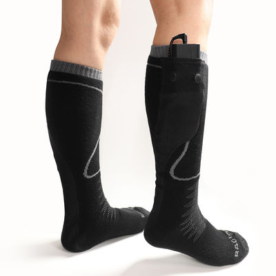 La batterie élastique a chauffé des chaussettes pour les chaussettes passionnées électriques rechargeables des hommes